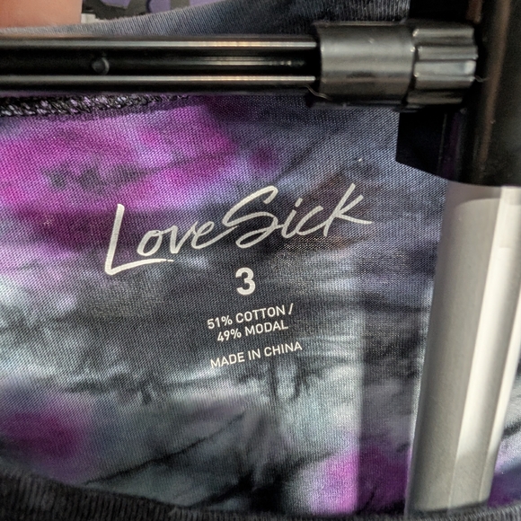 Torrid: Lovesick Women's Tie-Dye Heart Tee - Black, Purple, Blue - Picture 2 of 2